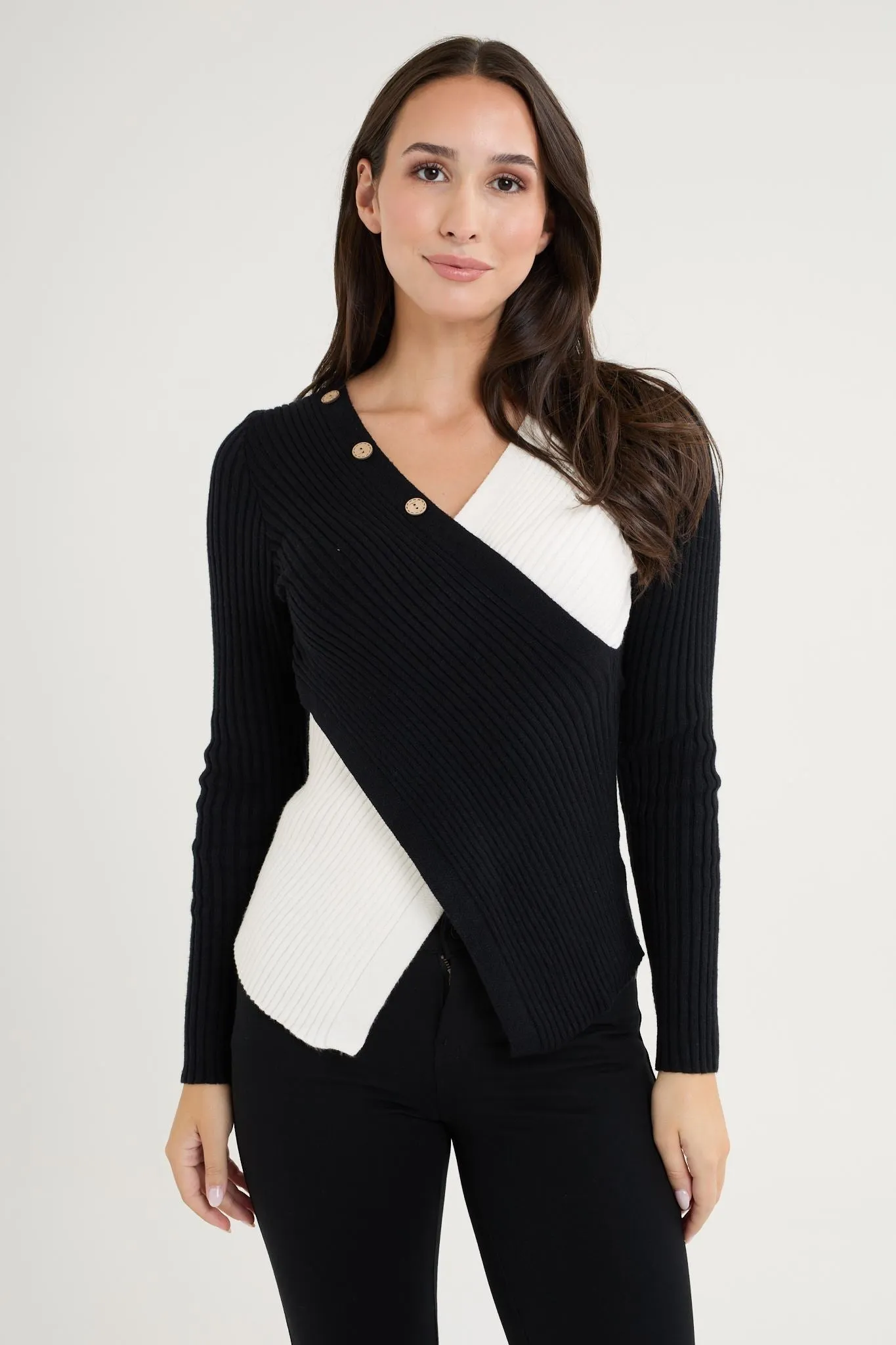 2-tone V-neck knit