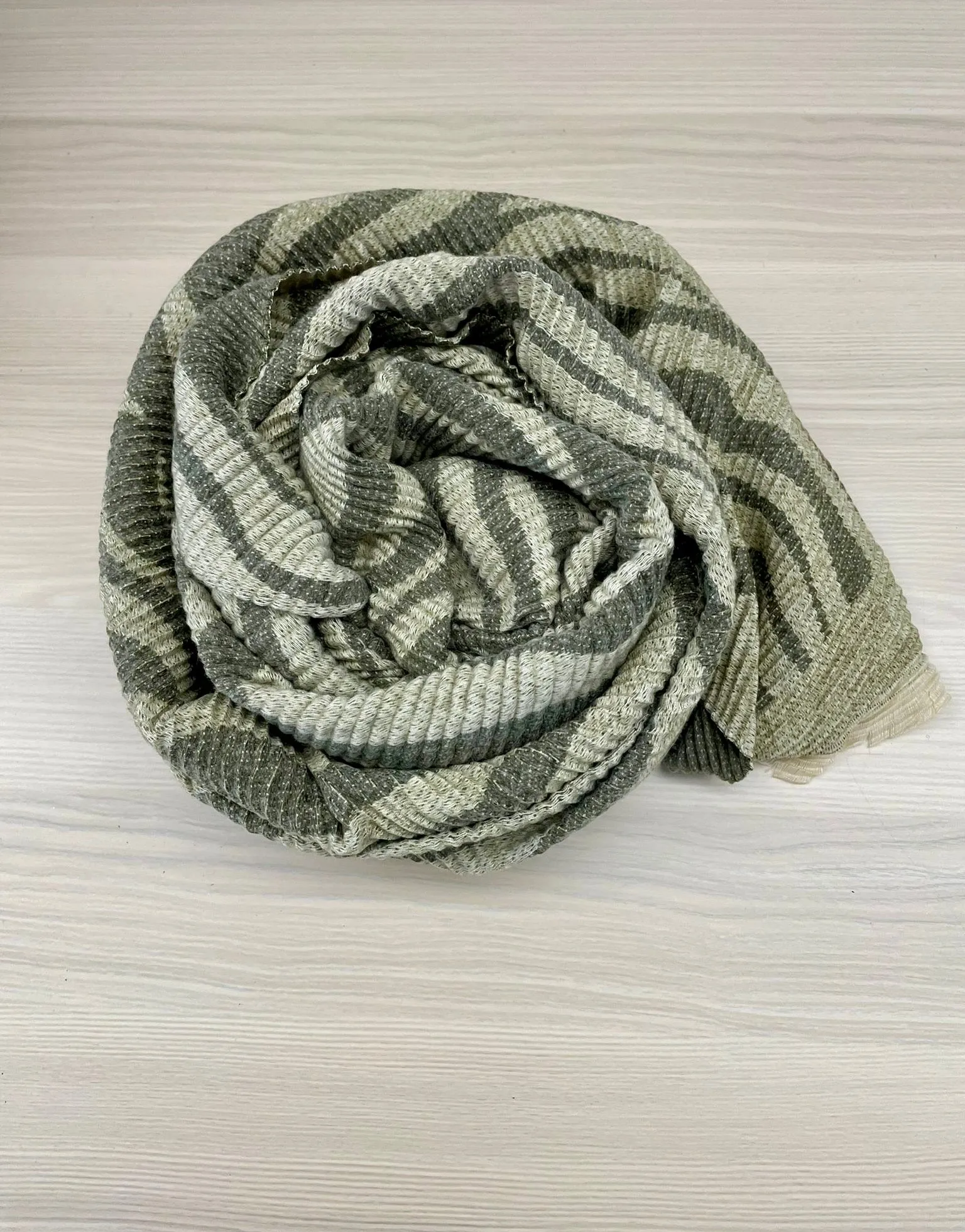 Animal Rib Knit Scarf