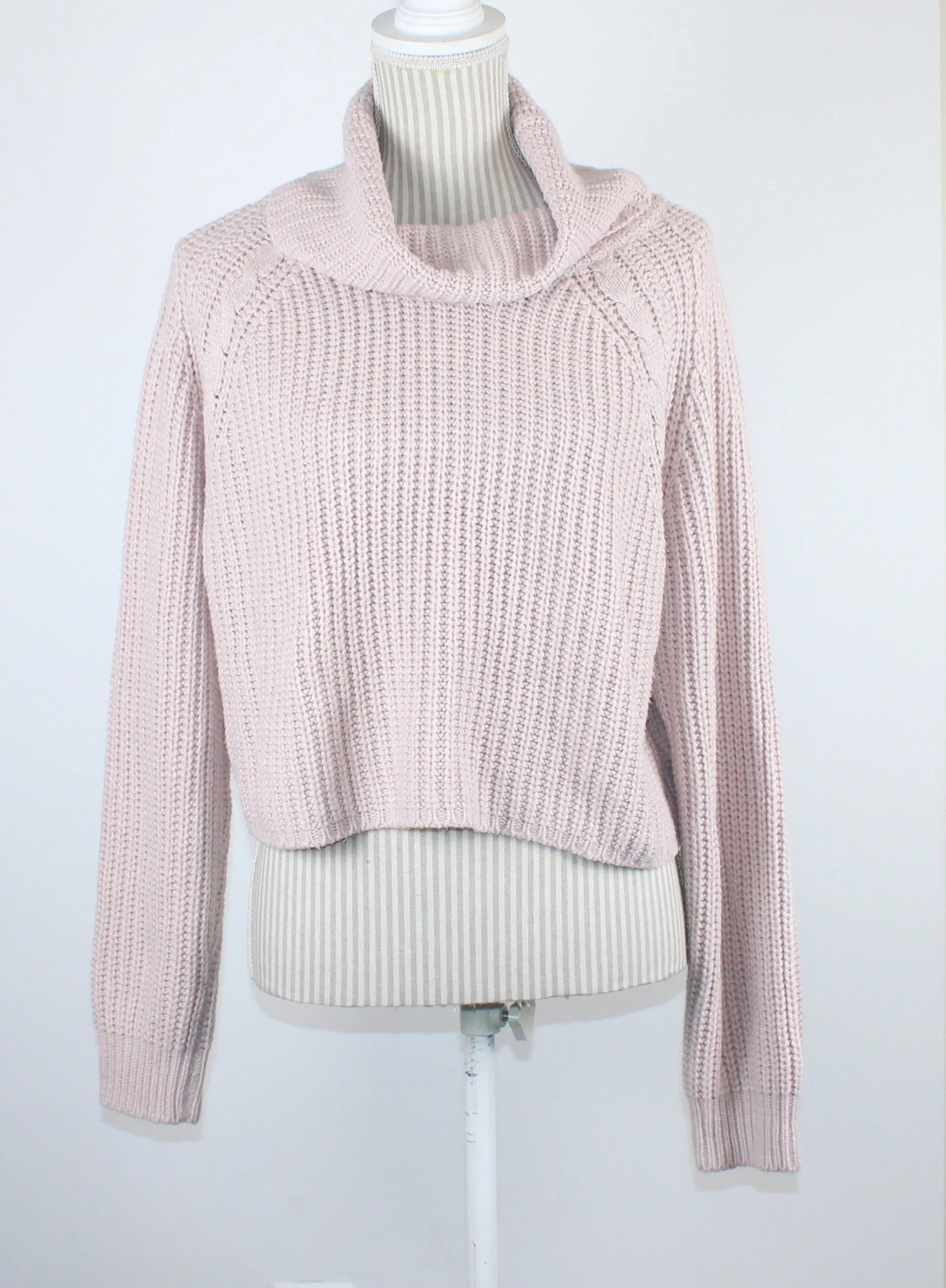 ARDENES CROP MUTED PINK SWEATER LADIES LARGE PRE-LOVED