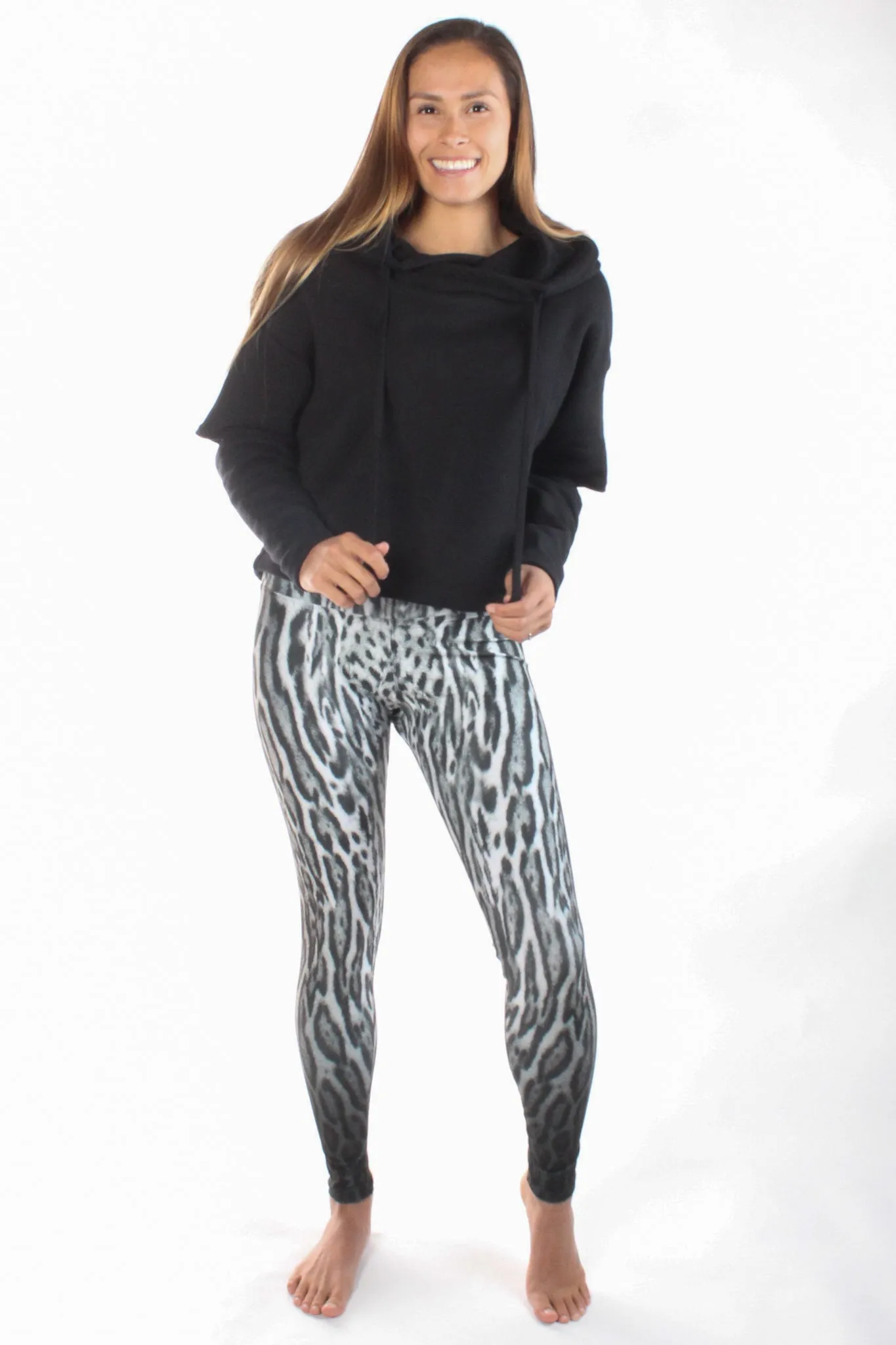 Black and White Ocelot (Leopard) Print High Compression Legging