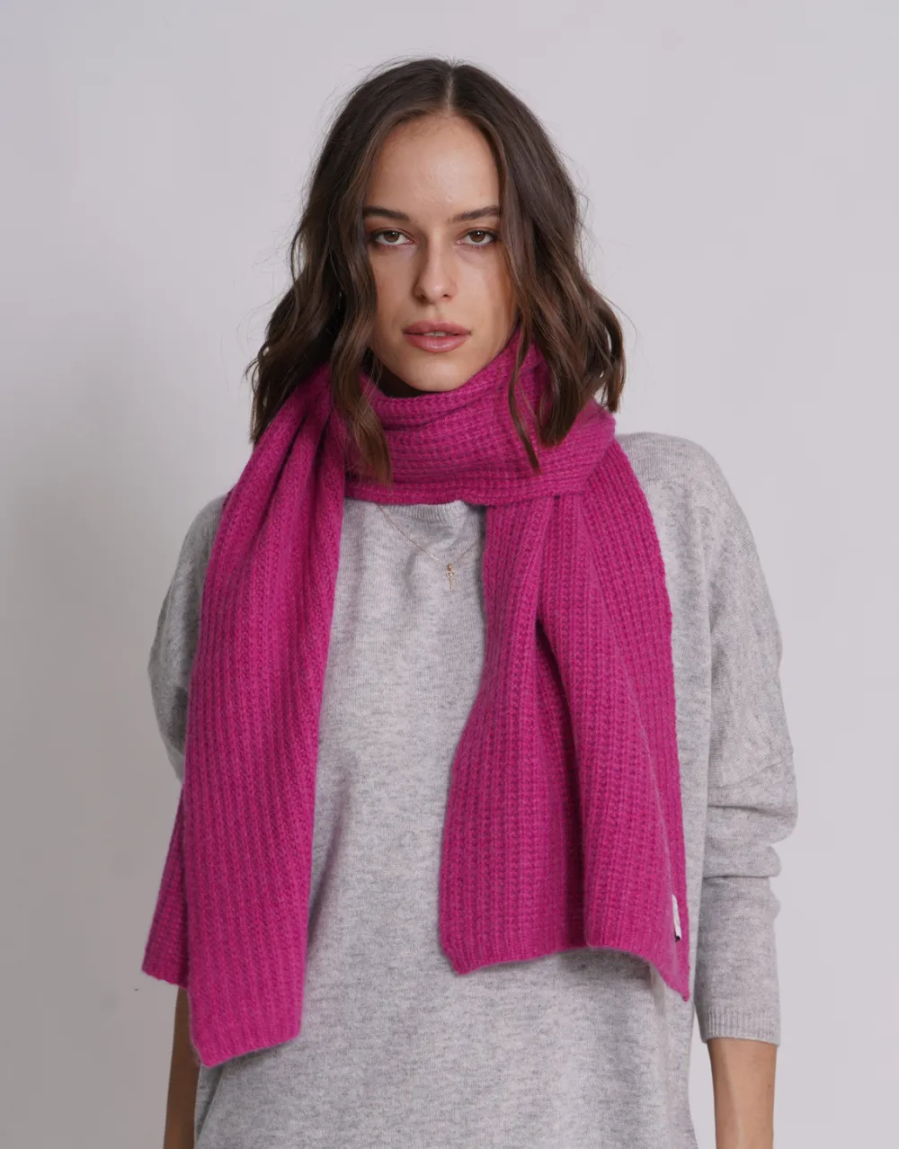 Bomber Scarf in Berry