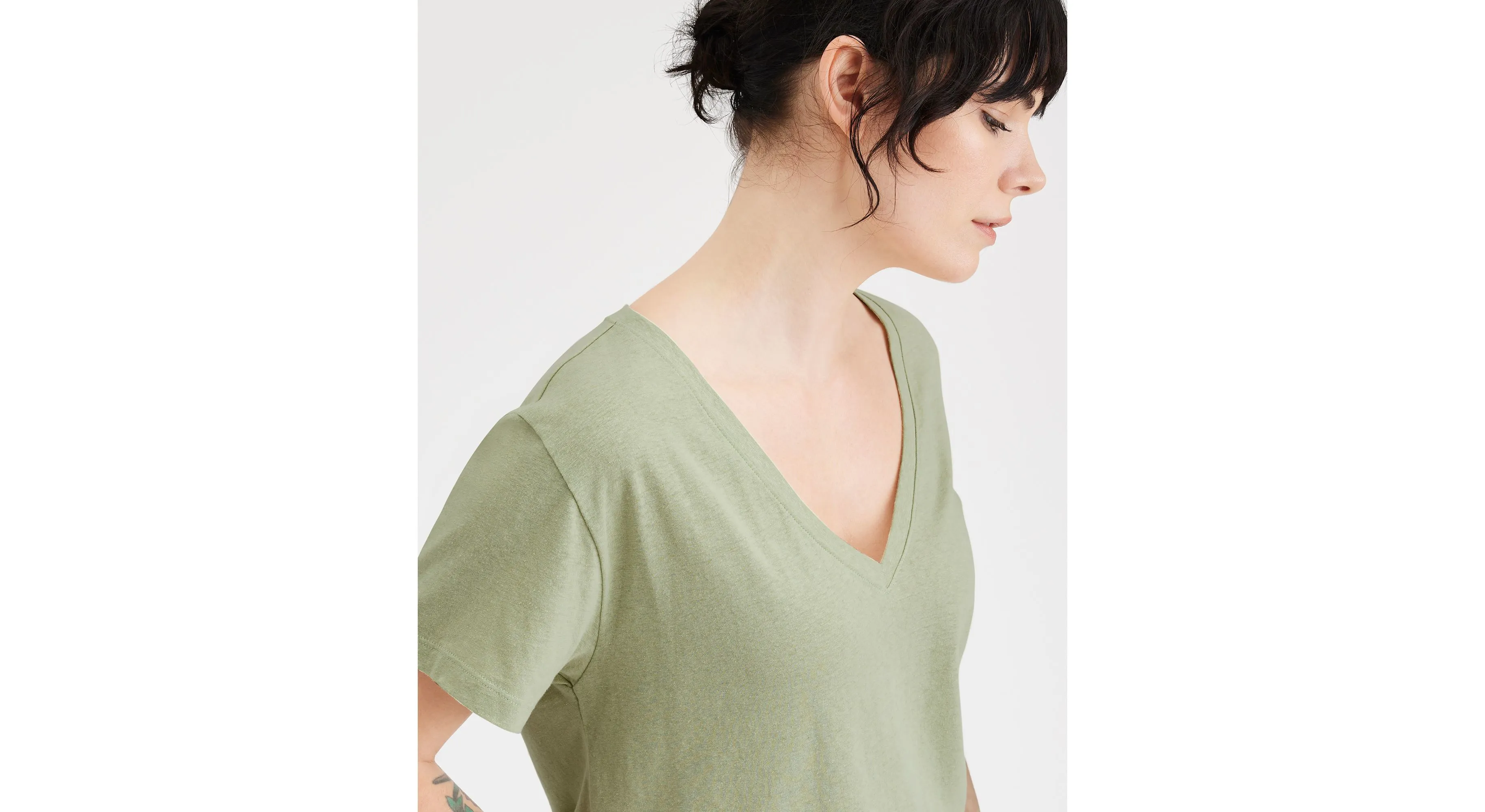 Deep V-Neck Tee, Regular Fit