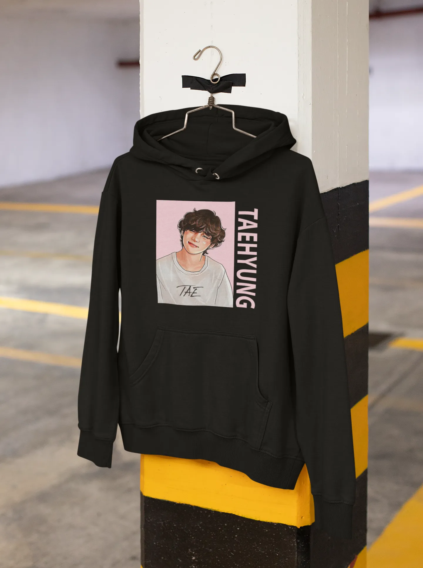 Kim Taehyung: BTS - WINTER HOODIES