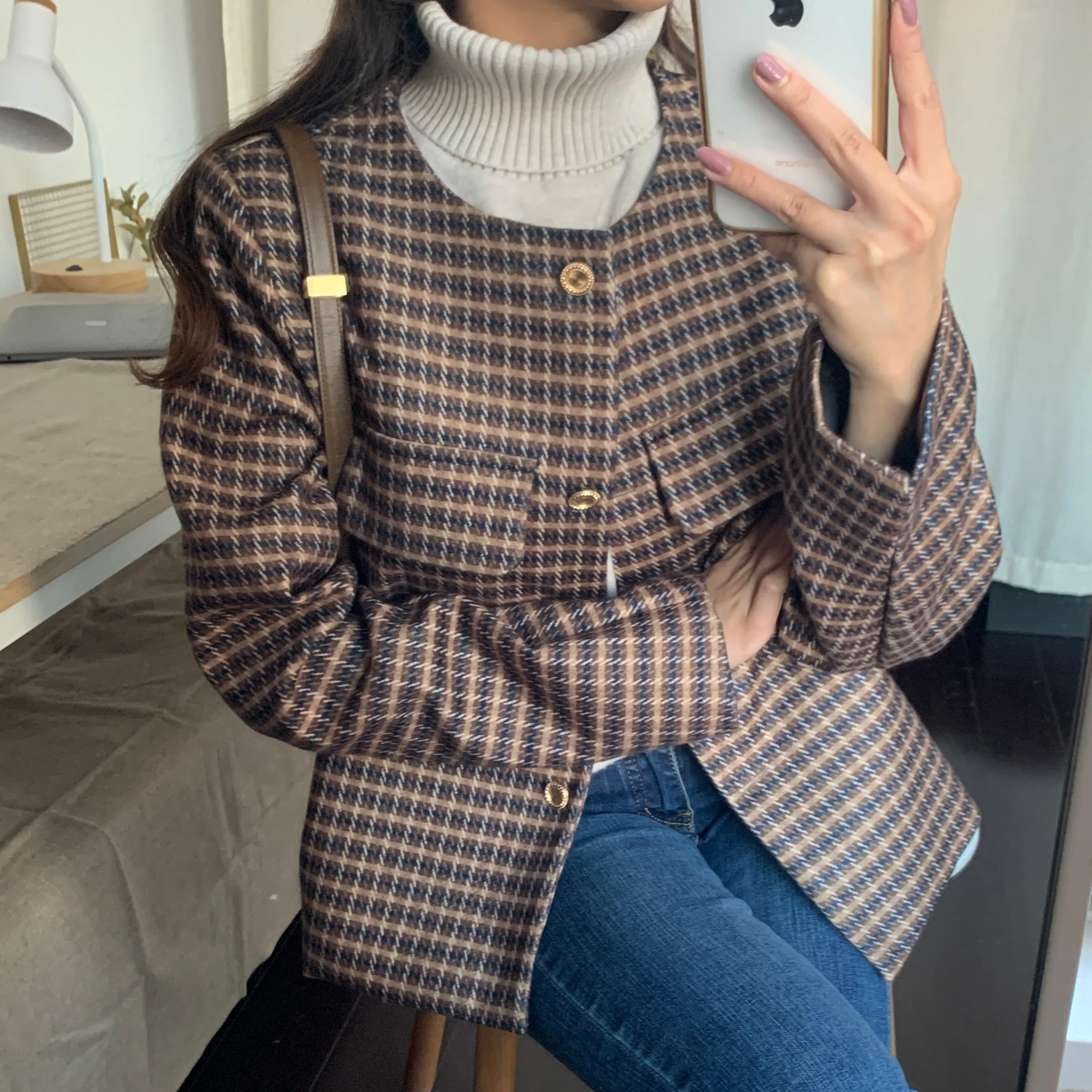 [Korean Style] Afia Collarless Check Patterned Cropped Jacket