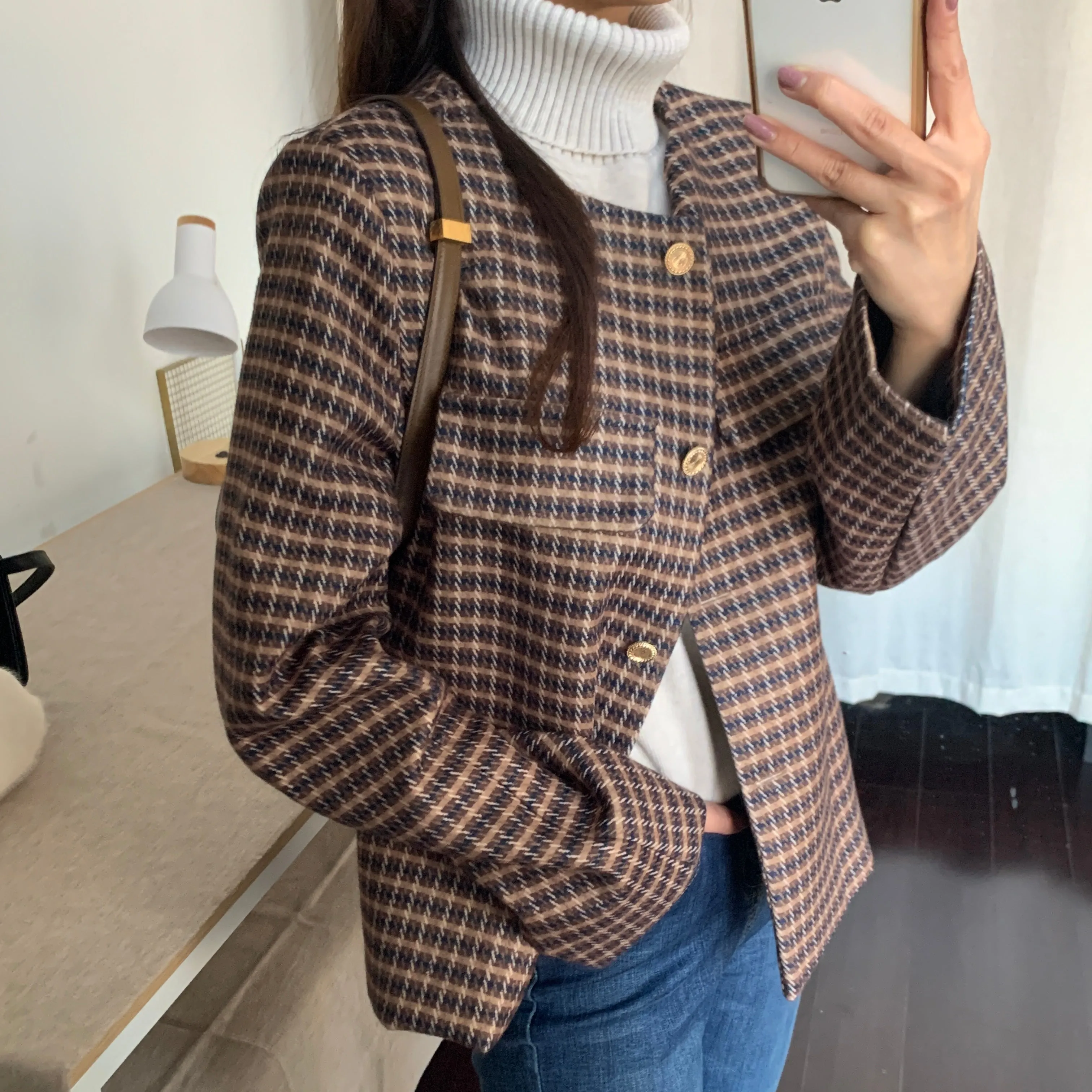 [Korean Style] Afia Collarless Check Patterned Cropped Jacket