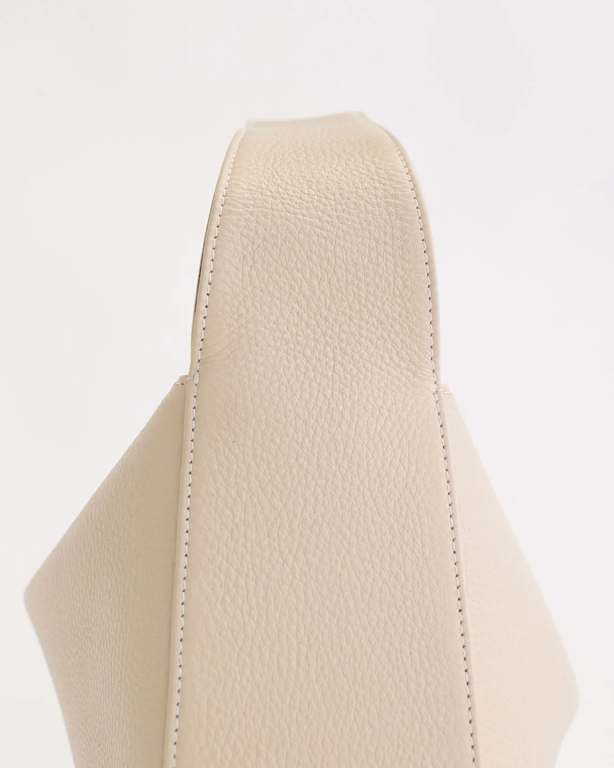 Mae Bag: Oat Pebbled Leather