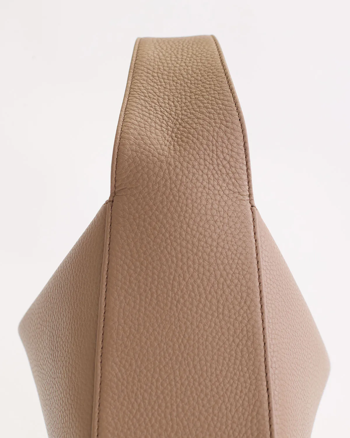 Mae Bag: Taupe Pebbled Leather