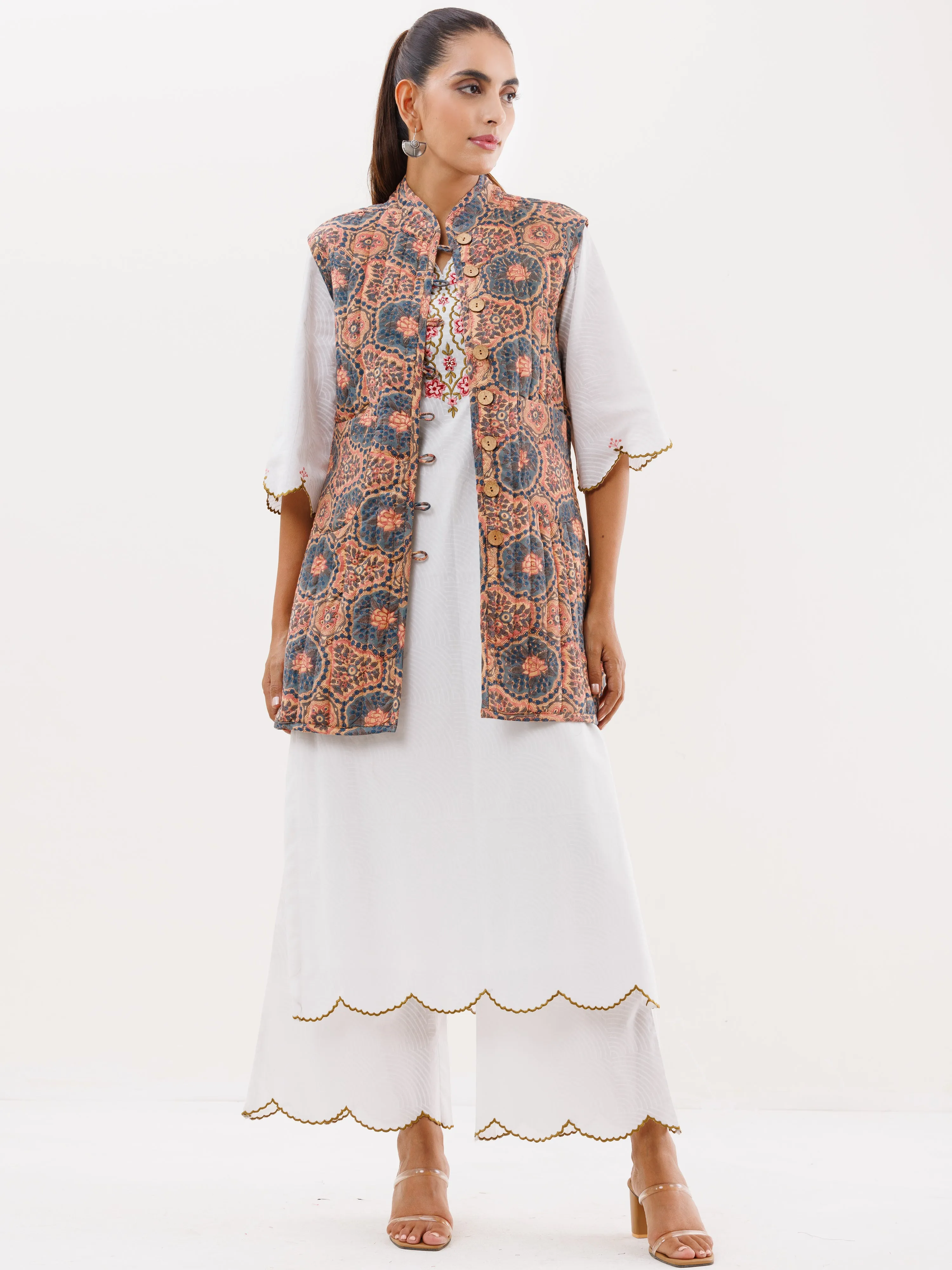 Shishir Nalini Quilted Reversible Sleeveless Jacket