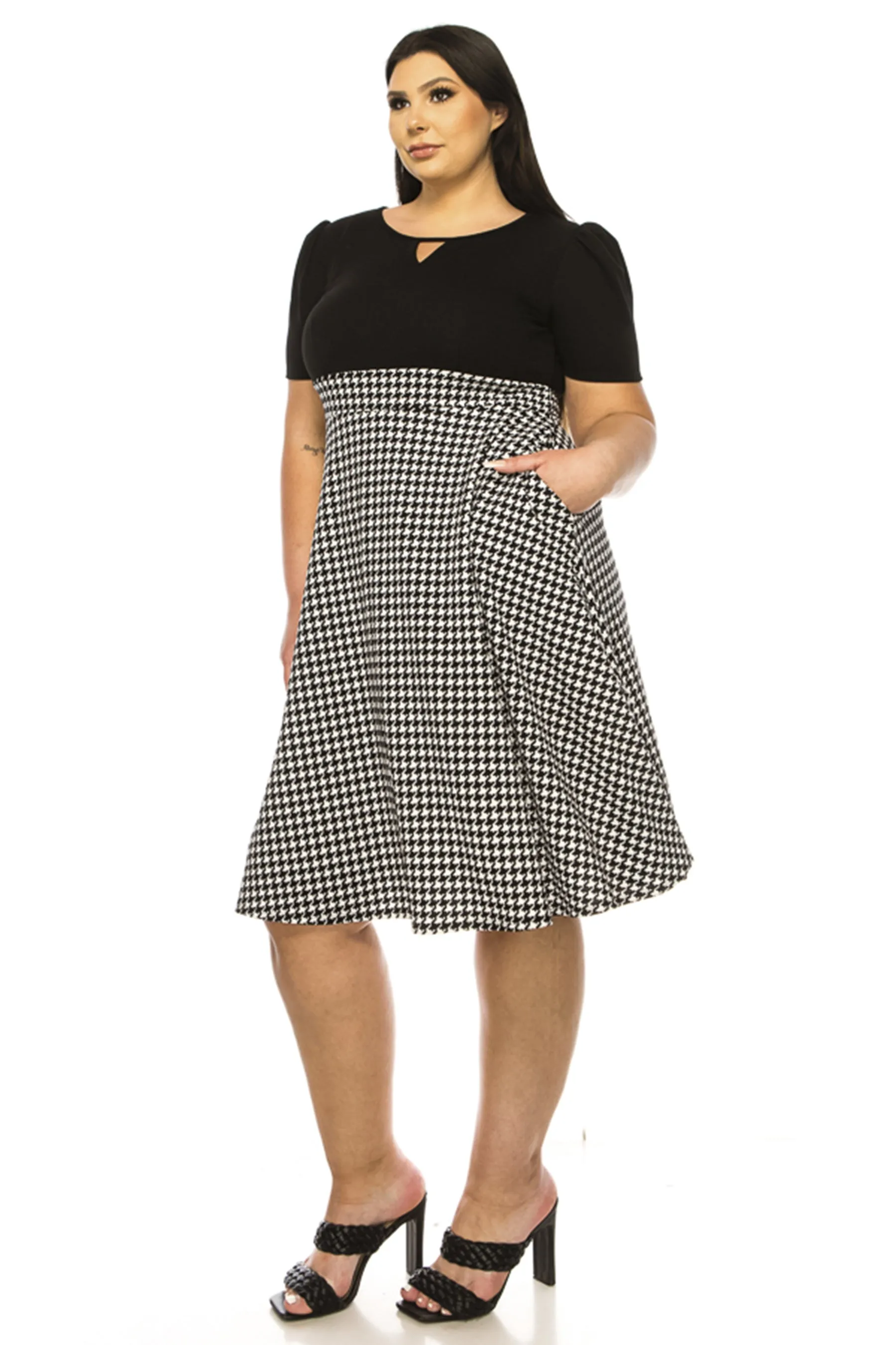 Women's Plus Size Knee-length Color Block Dress with Pockets