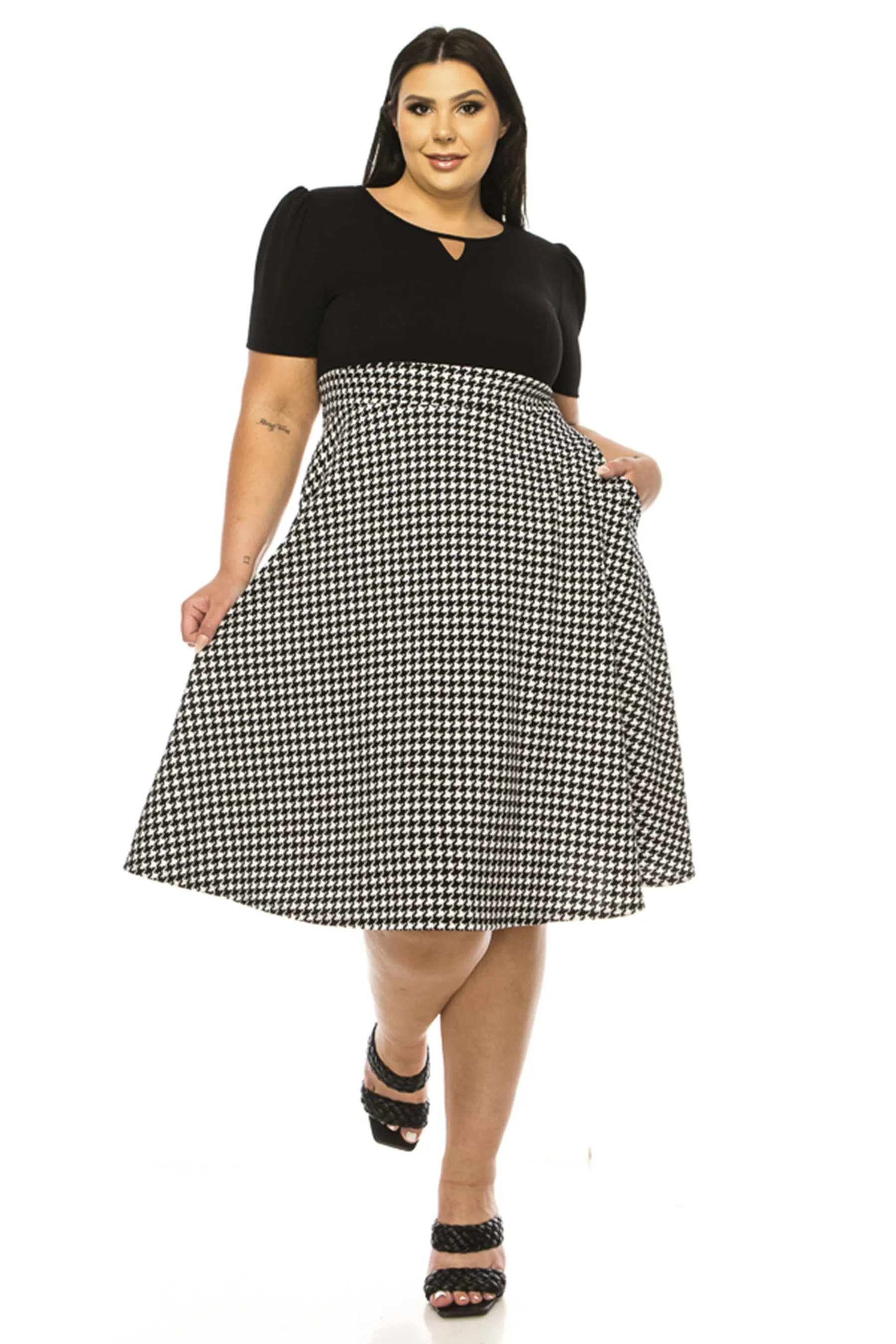 Women's Plus Size Knee-length Color Block Dress with Pockets